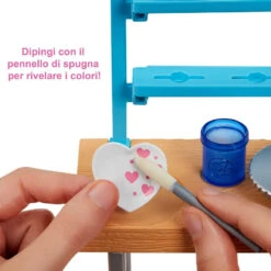 MATTEL Barbie Atelier Dell'Artista, Playset Con Bambola, Plastilina E Accessori -Mattel Negozio barbie set giocattolo con bambola