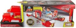Dickie Toys Disney Cars Camion Mack,Playset Gigante 2 In 1 Con Pista Da Corsa Motorizzata