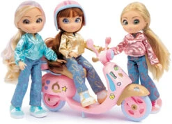 Unique Eyes, Bambola Con Scooter Giochi Preziosi -Mattel Negozio unique eyes giochi preziosi bambola con scooter